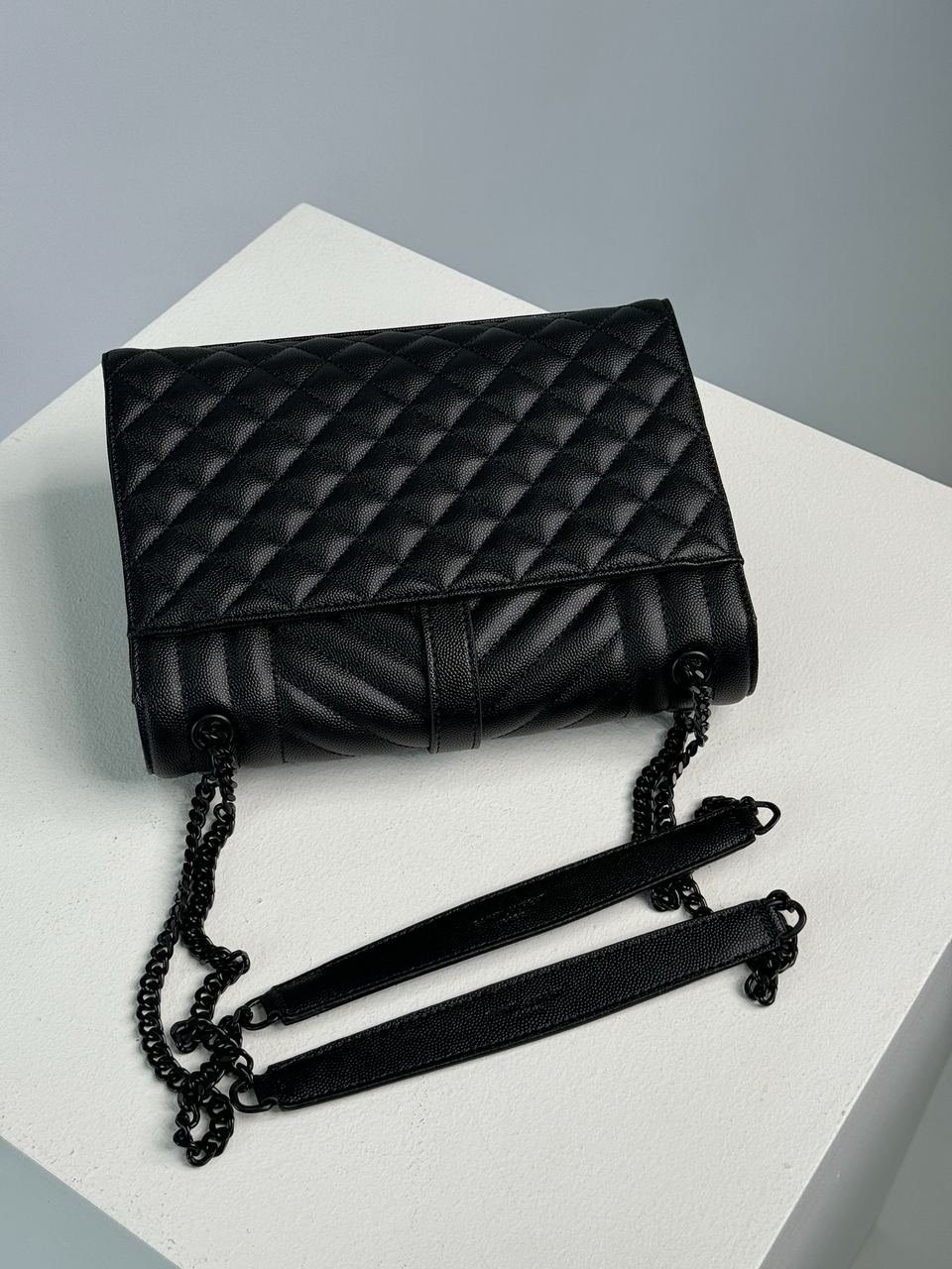 Saint Laurent Envelope Medium In Quilted Leather Black - 12