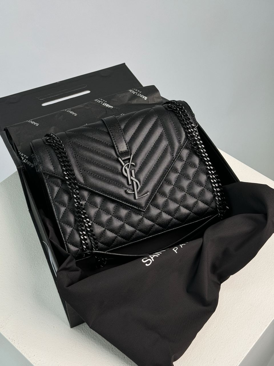 Saint Laurent Envelope Medium In Quilted Leather Black - 2