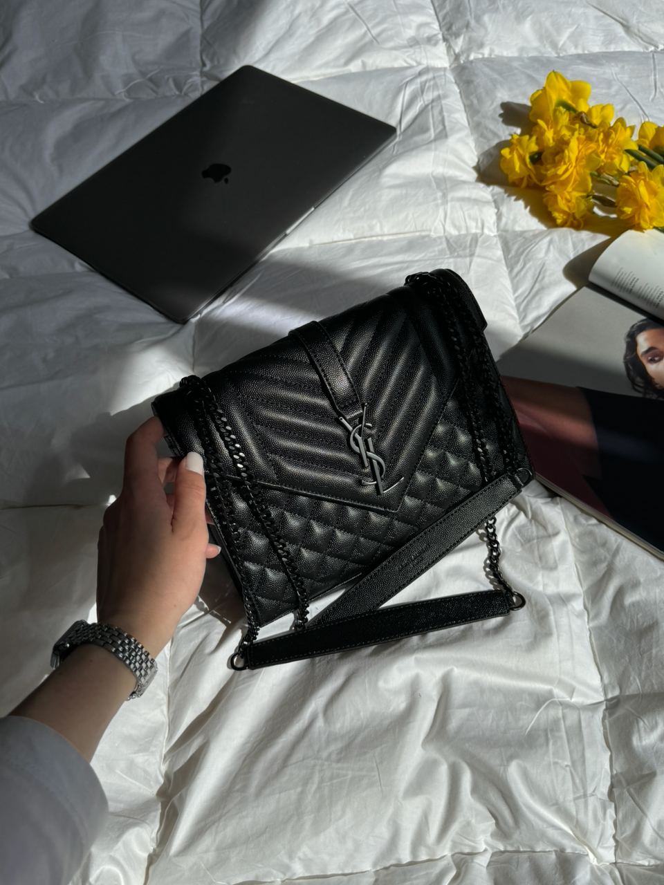 Saint Laurent Envelope Medium In Quilted Leather Black - 5