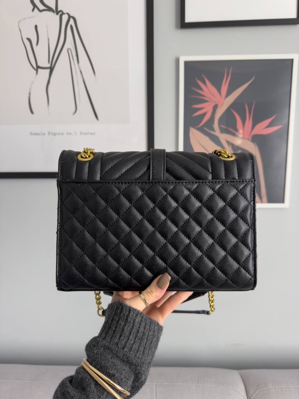 Saint Laurent Envelope Medium In Quilted Leather Gold - 10