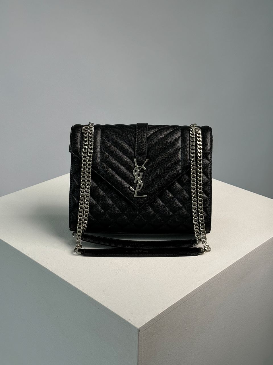 Saint Laurent Envelope Medium In Quilted Leather Silver - 5