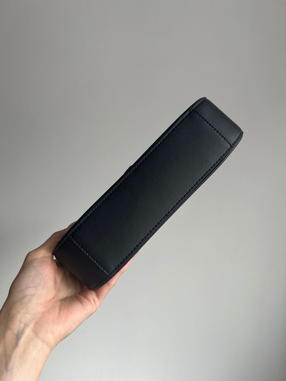 Saint Laurent Hobo Le 5 A 7 Leather Shoulder Bag in Black/Black - 7