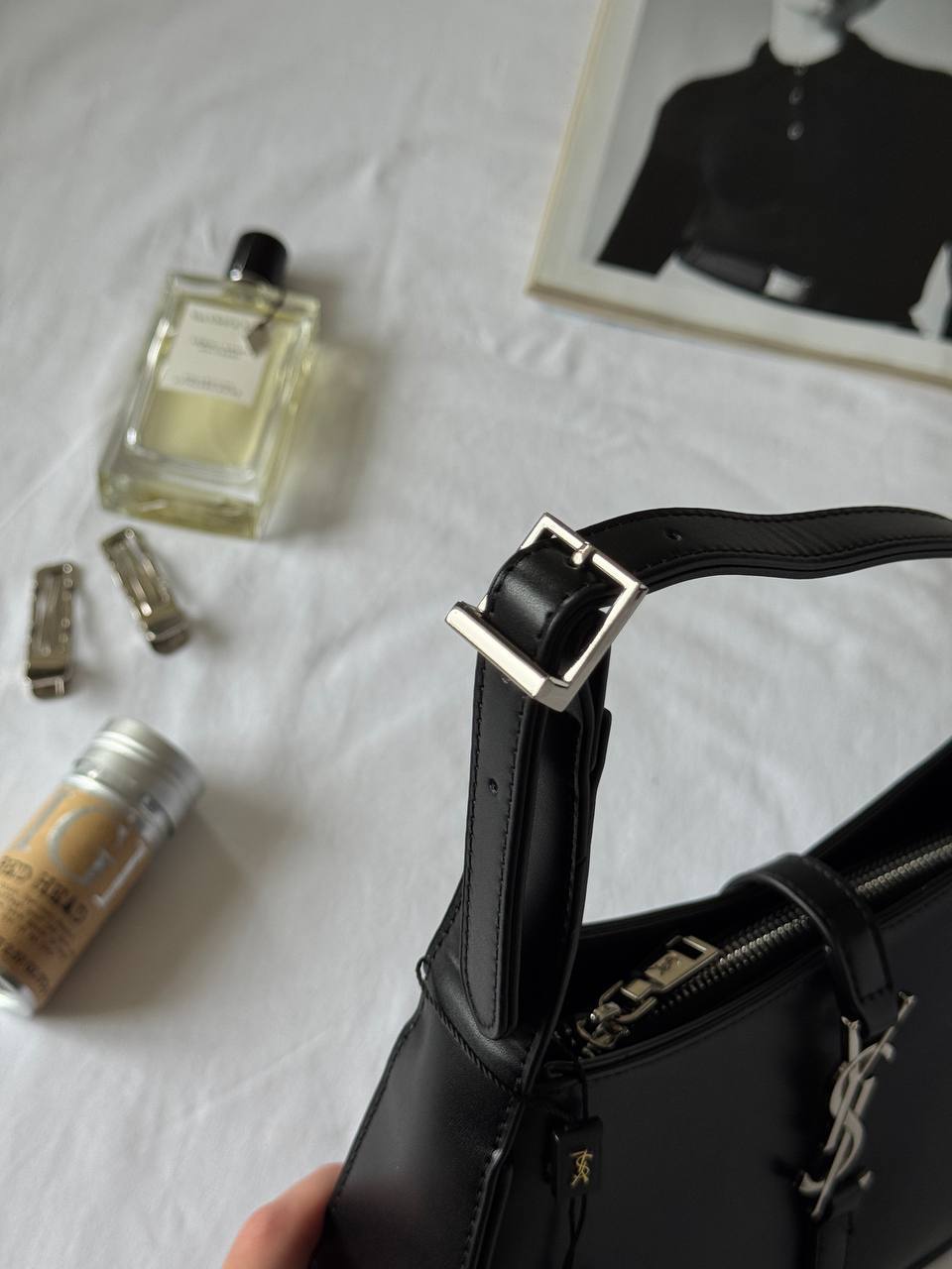 Saint Laurent Hobo Le 5 A 7 Leather Shoulder Bag in Black/Silver - 13