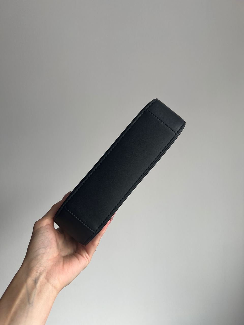 Saint Laurent Hobo Le 5 A 7 Leather Shoulder Bag in Black/Silver - 8