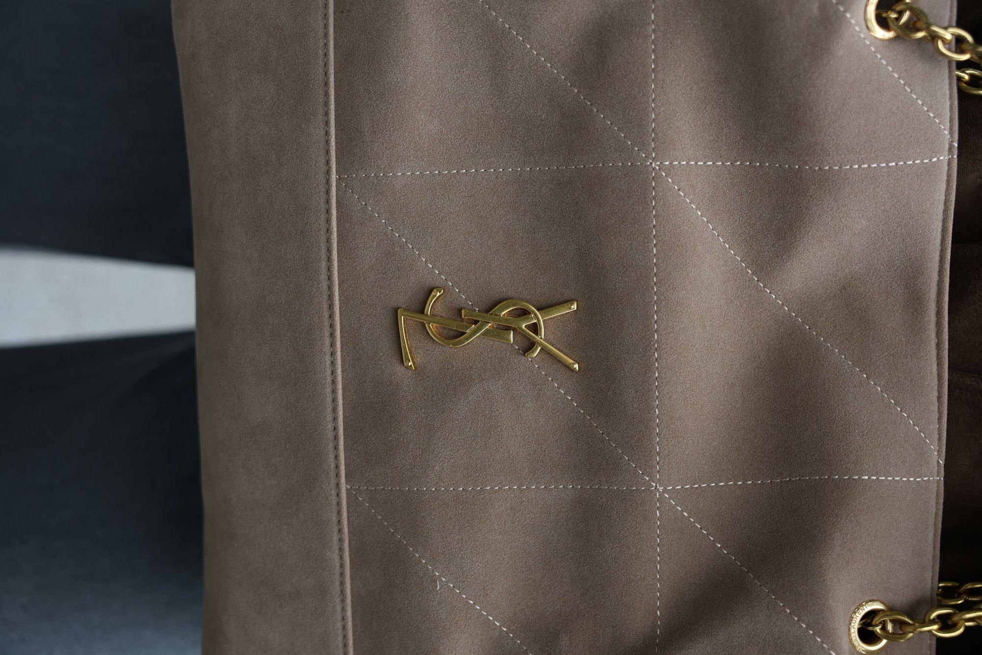 Saint Laurent Jamie Shopping in Suede Golden Leaf - 11