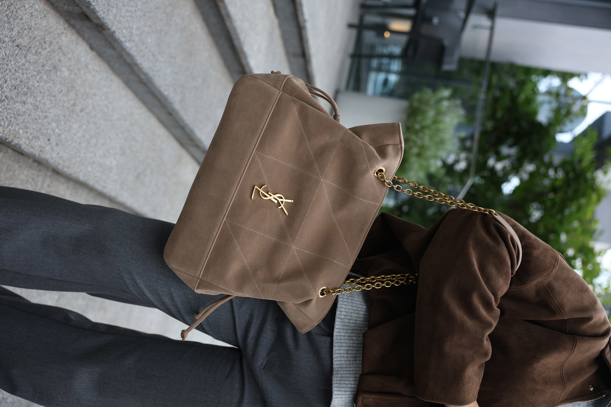 Saint Laurent Jamie Shopping in Suede Golden Leaf - 10