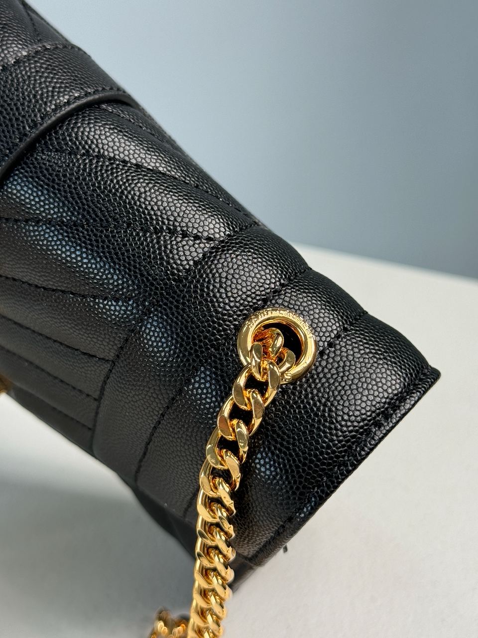 Saint Laurent Leather Envelope Chain Bag - 18