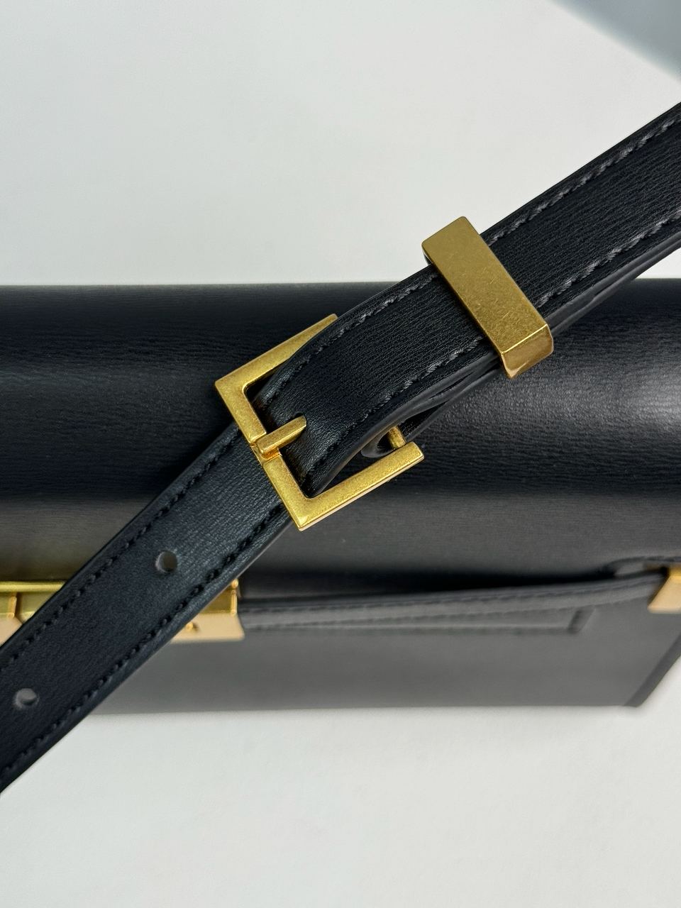 Saint Laurent Manhattan Large Leather Shoulder Bag Black - 20