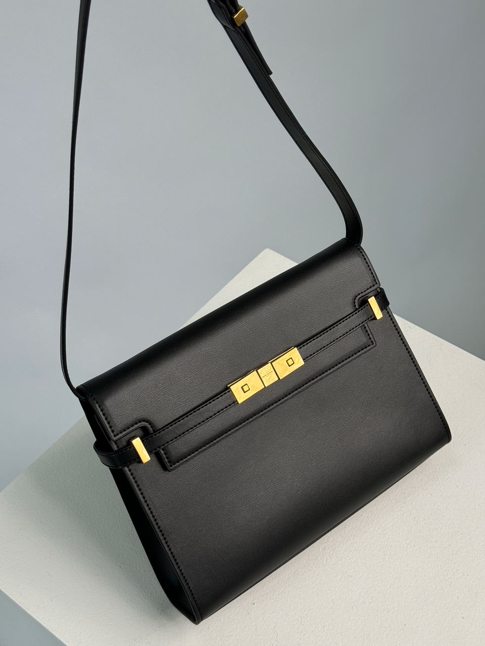 Saint Laurent Manhattan Large Leather Shoulder Bag Black - 6