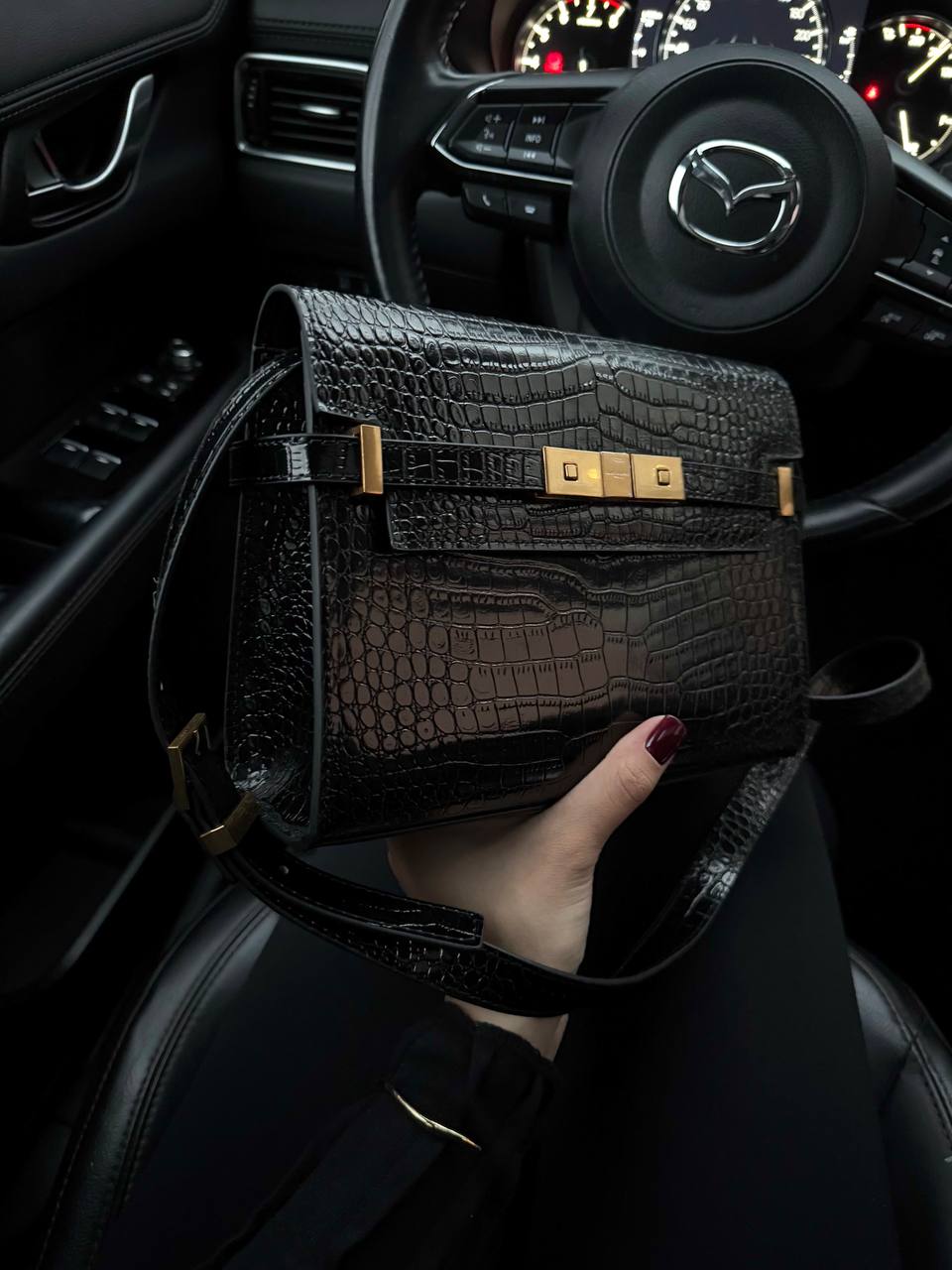 Saint Laurent Manhattan Medium Leather Shoulder Bag Black Croco - 3