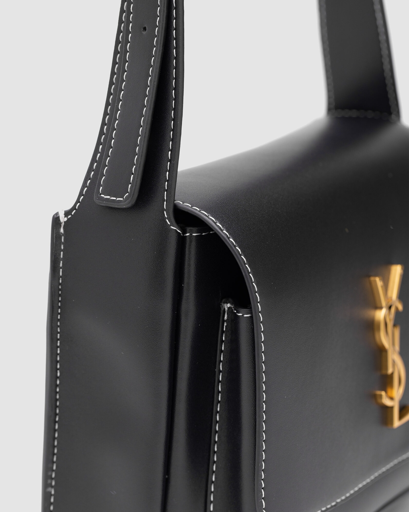 Saint Laurent Niki Besace in Leather Black/Gold - 5