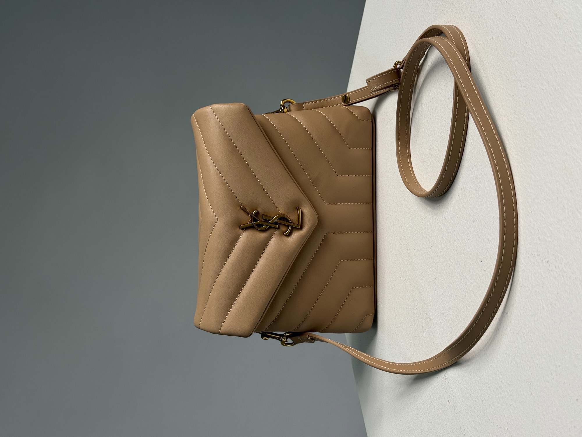 Saint Laurent Toy LouLou In Quilted Leather Beige/Gold - 12