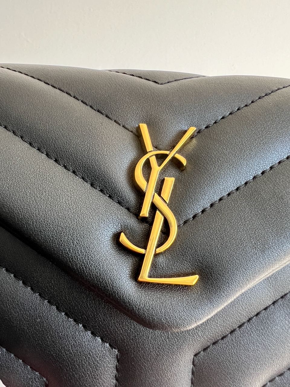 Saint Laurent Toy LouLou In Quilted Leather Black/Gold - 13