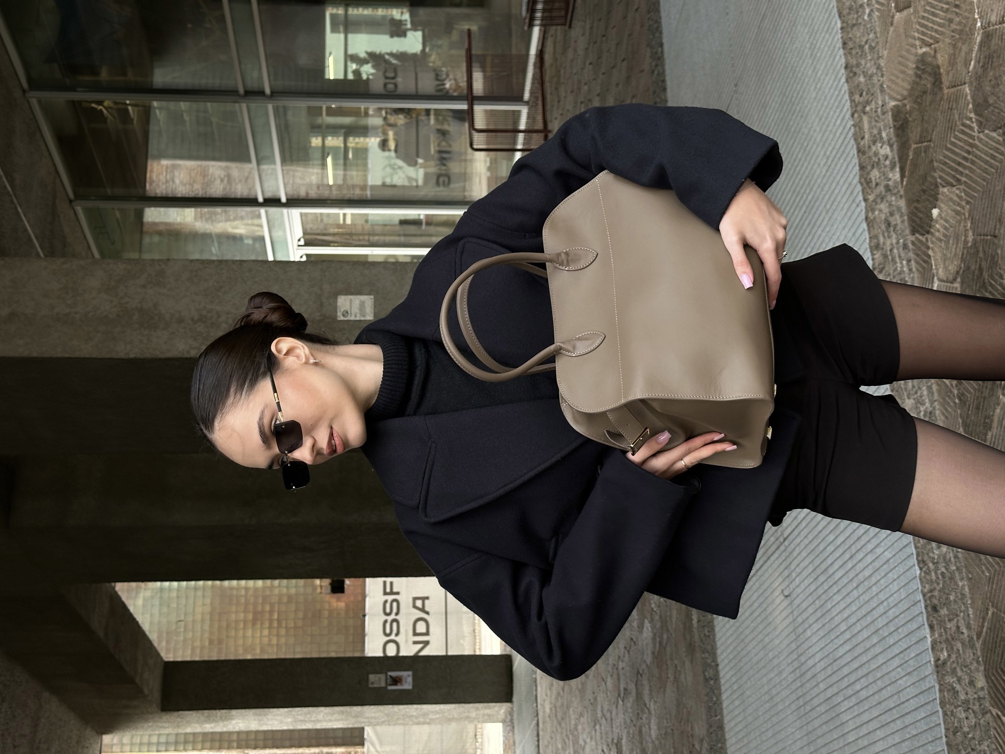 The Row Soft Margaux 39 Bag in Leather Brown Capucines (без бре - 14