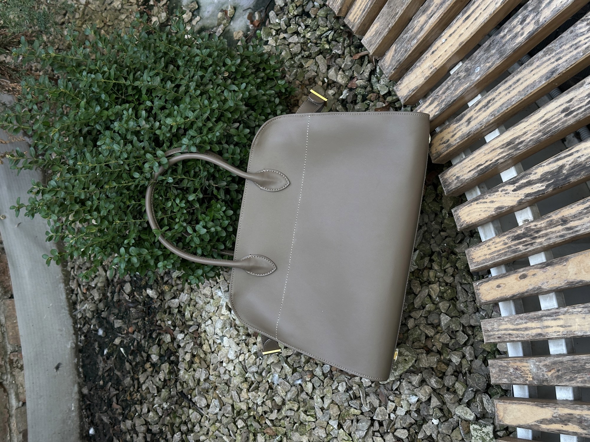 The Row Soft Margaux 39 Bag in Leather Brown Capucines (без бре - 12