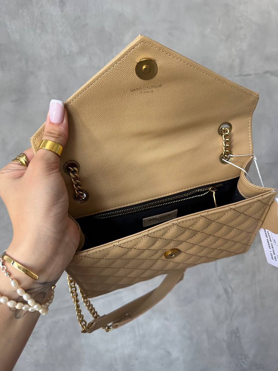 Yves Saint Laurent Envelope Bag Beige - 3