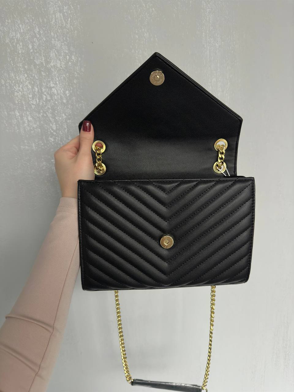 Yves Saint Laurent Envelope Medium In Quilted Grain De Poudre Embossed Leather - 8