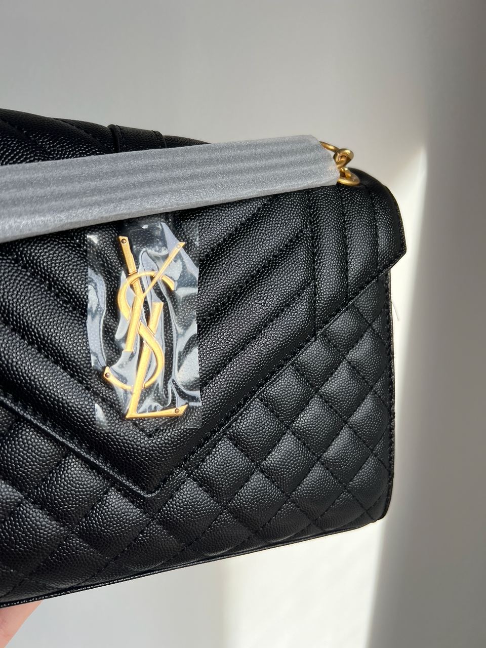 Yves Saint Laurent Envelope Medium In Quilted Grain De Poudre Embossed Leather - 8