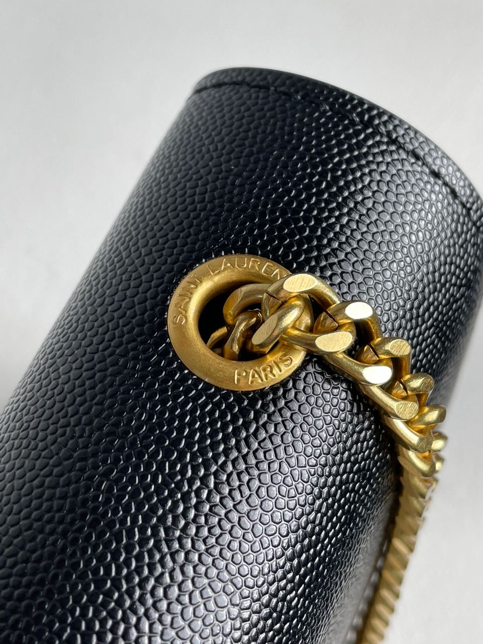 Yves Saint Laurent Kate Small Black/Gold - 19