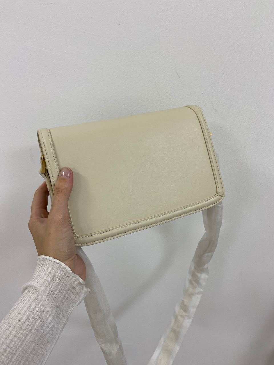 Yves Saint Laurent Medium Solferino Cream - 11