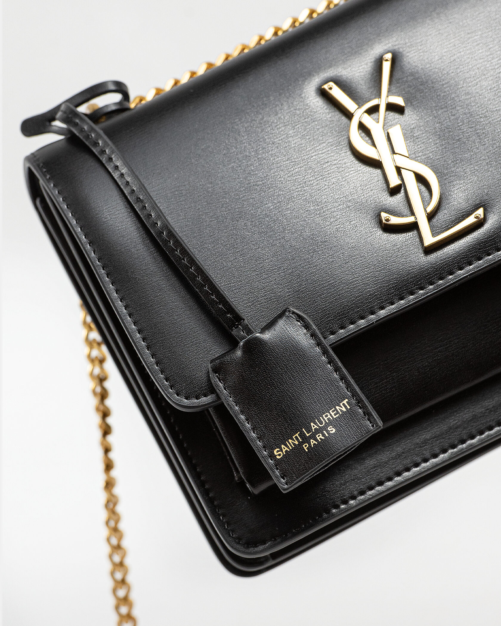 Yves Saint Laurent Medium Sunset in Smooth Leather Black/Gold - 9