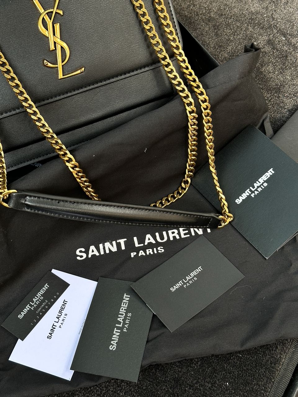 Yves Saint Laurent Medium Sunset in Smooth Leather Black/Gold - 15