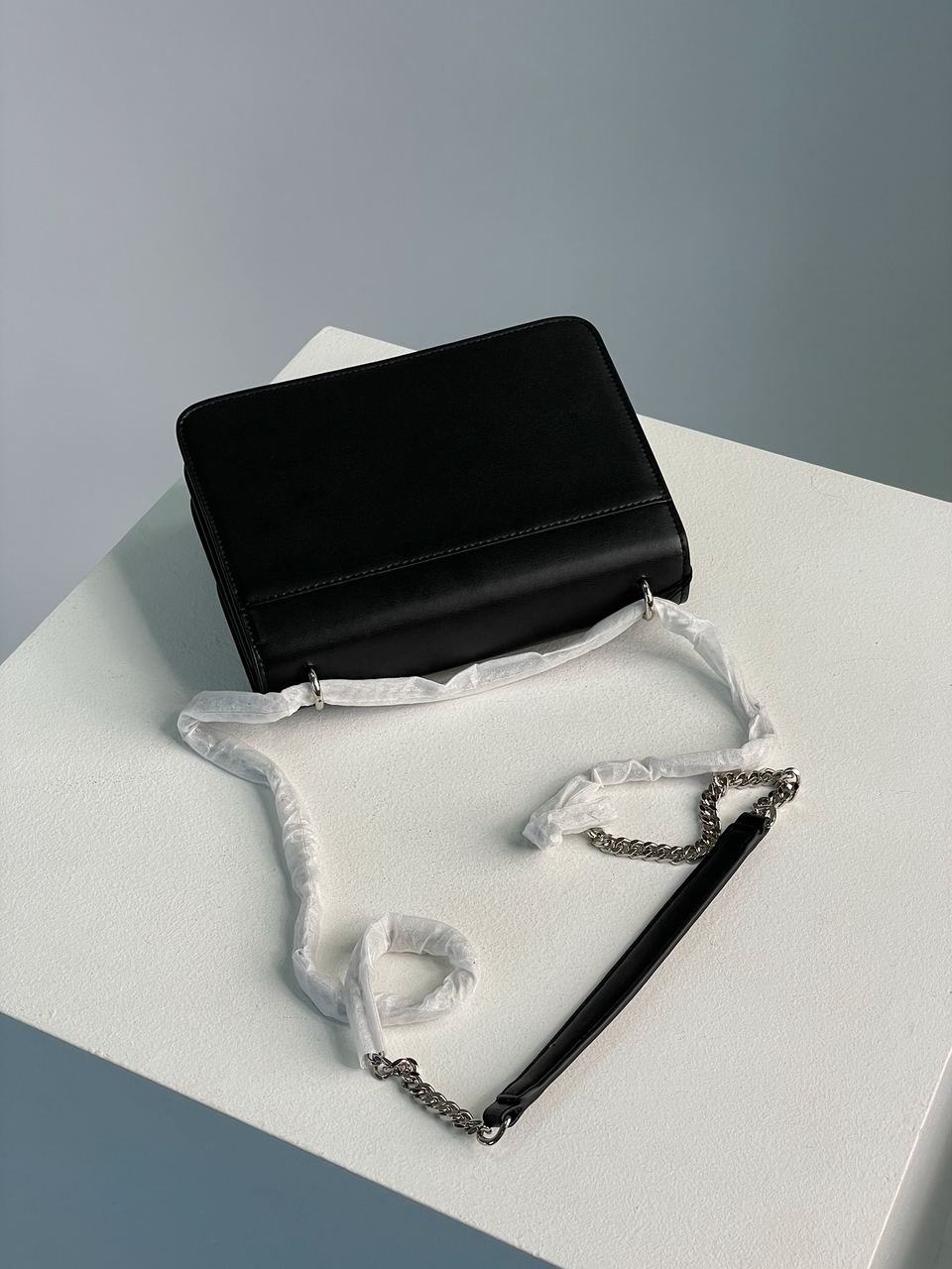 Yves Saint Laurent Medium Sunset in Smooth Leather Black/Silver - 15