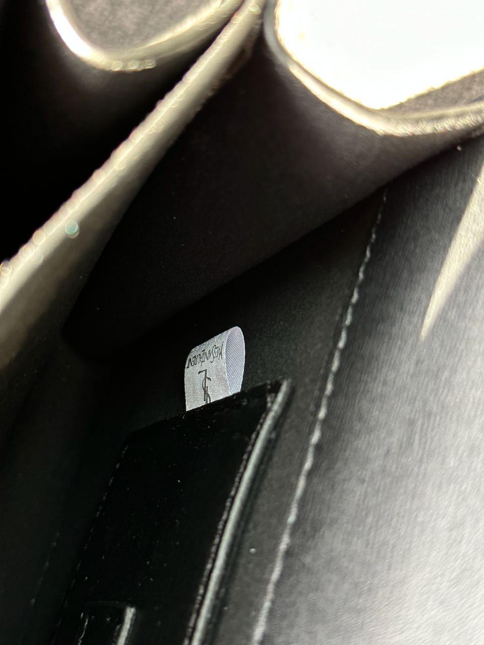 Yves Saint Laurent Medium Sunset in Smooth Leather Black/Silver - 21