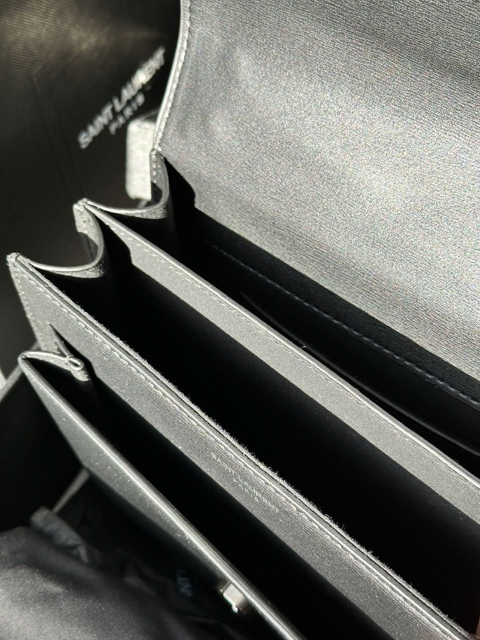 Yves Saint Laurent Medium Sunset in Smooth Leather Black/Silver - 22