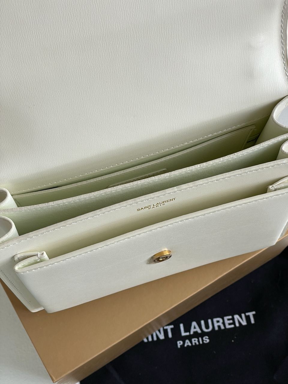 Yves Saint Laurent Medium Sunset in Smooth Leather Cream/Gold - 24